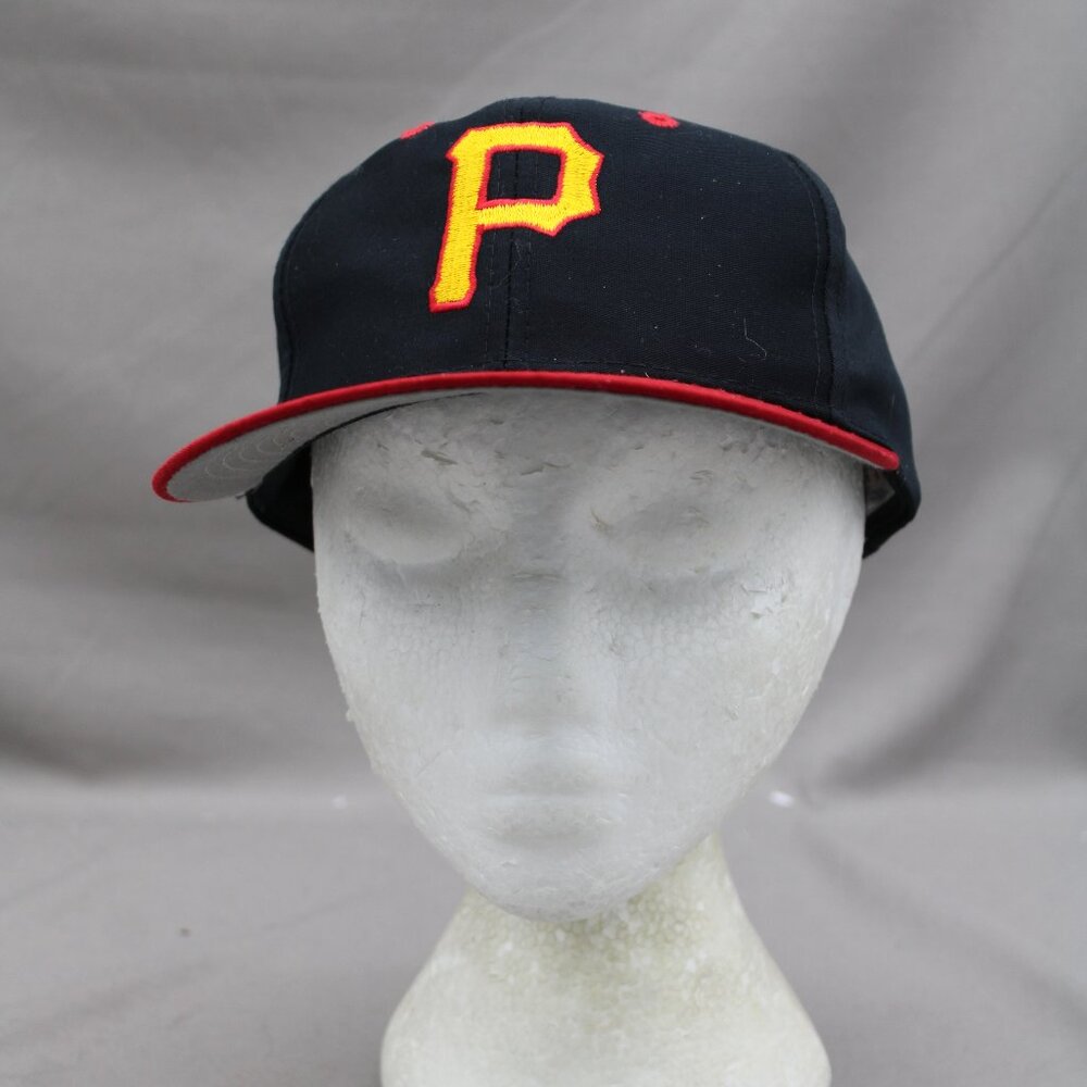 Pittsburgh Pirates Hat (VTG) - Two Tone Snapback by Logo 7 -Adult Snapback (NWT)